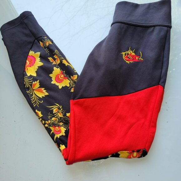 Lot of Nike Women's Clothing (3 items) Size XS and S - Picture 7 of 11